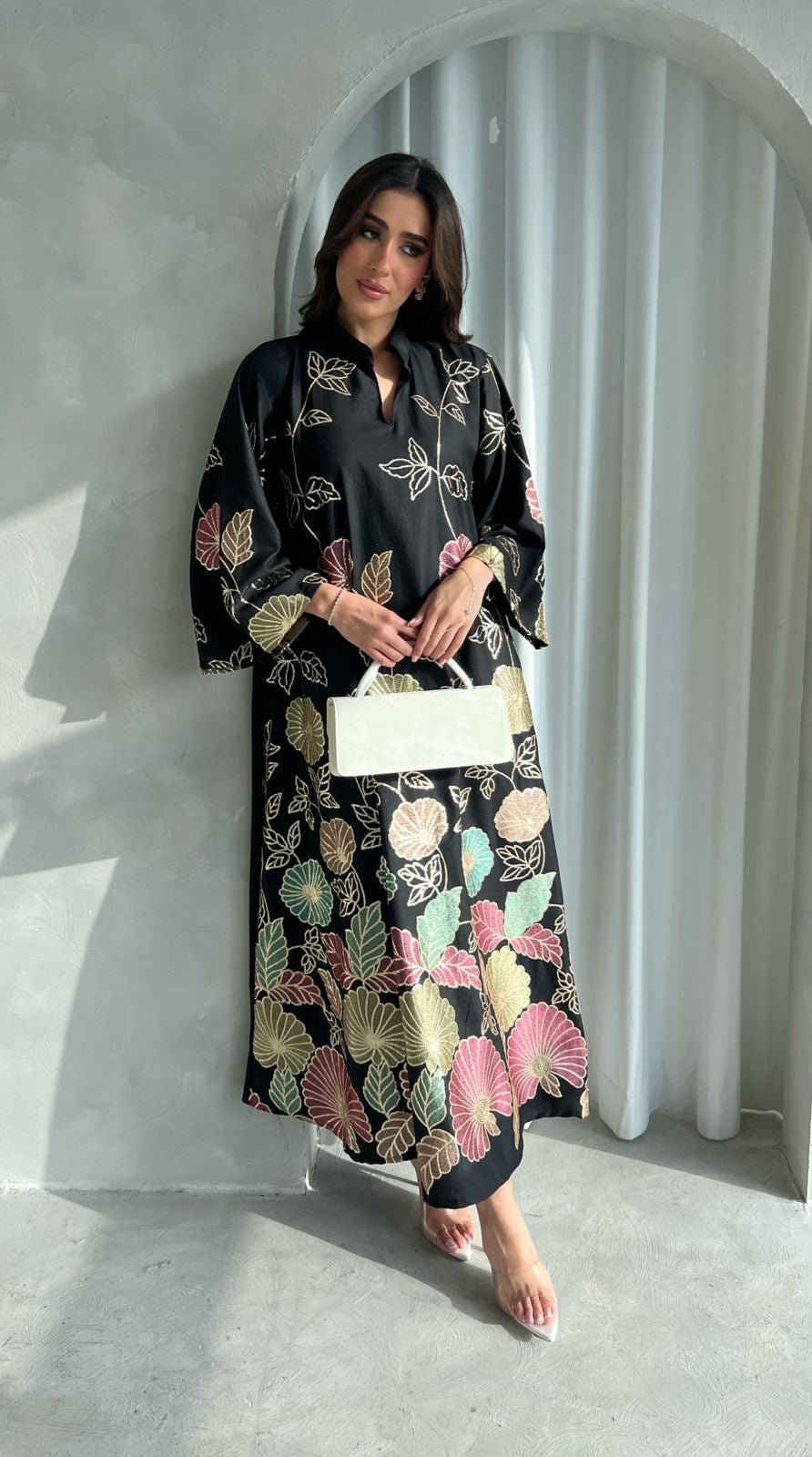 Kuwaiti dress F 2518