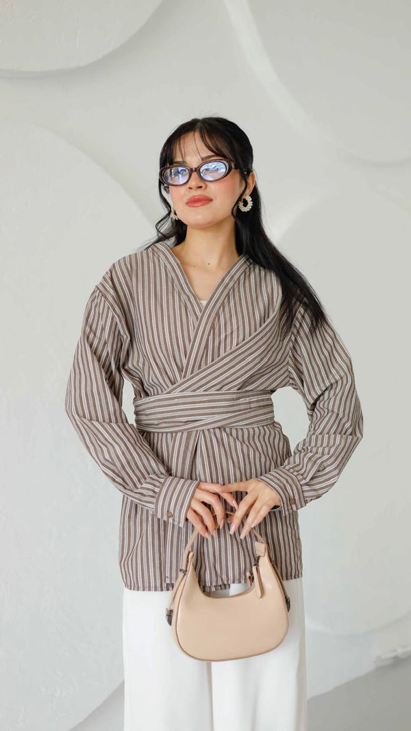 Cardigan 25-2004 - HANGER