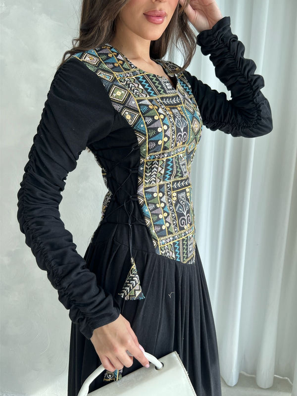Kuwaiti dress F 4173