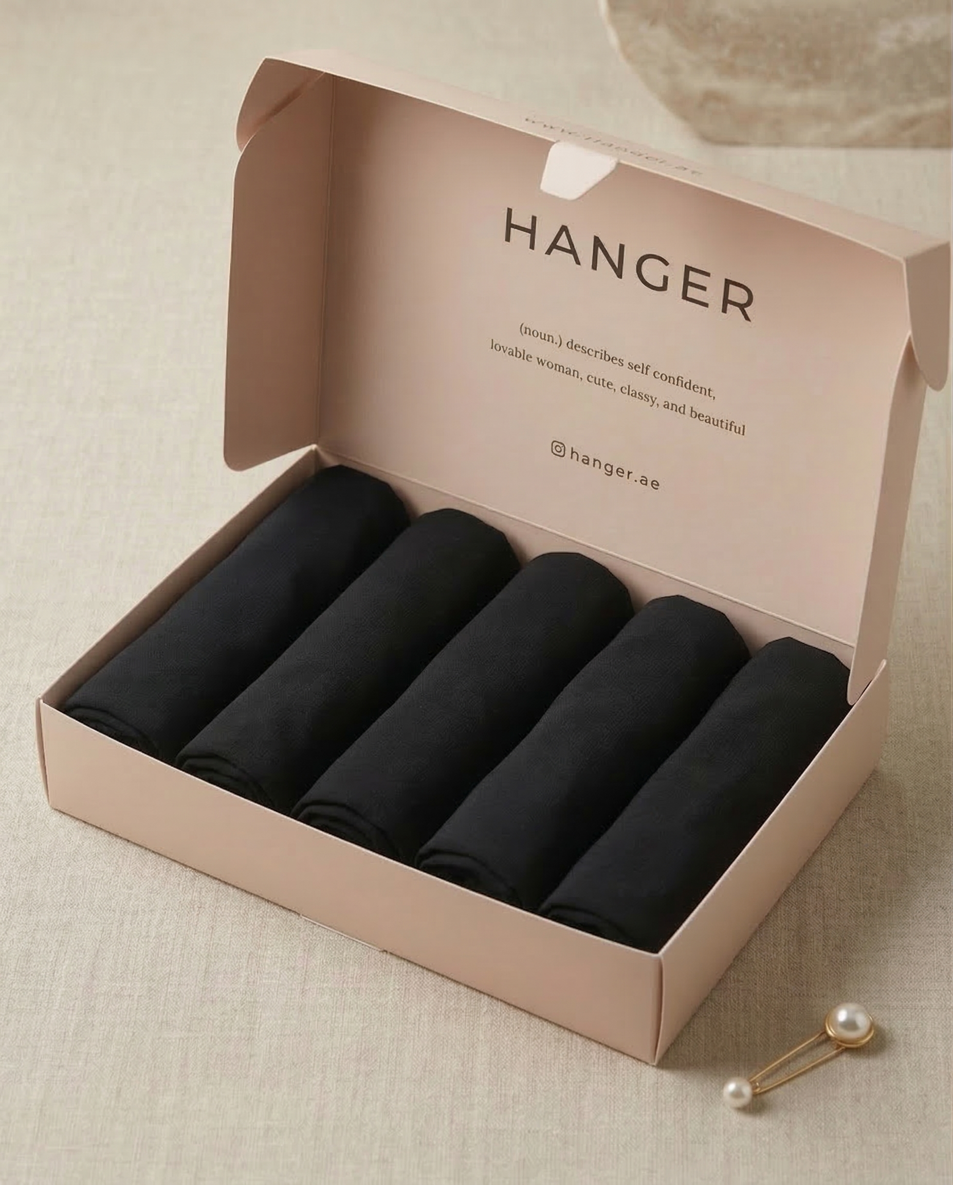 Classic Black - HANGER