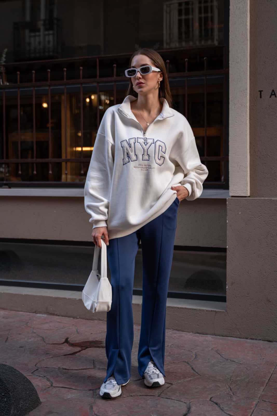 Zip Sweater PIC101 - HANGER
