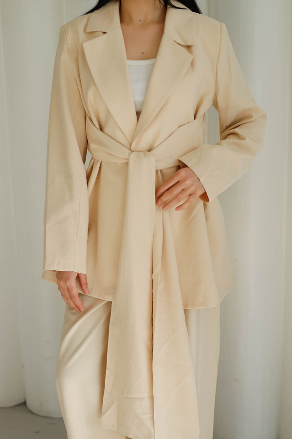 Belted blazer KB 3109
