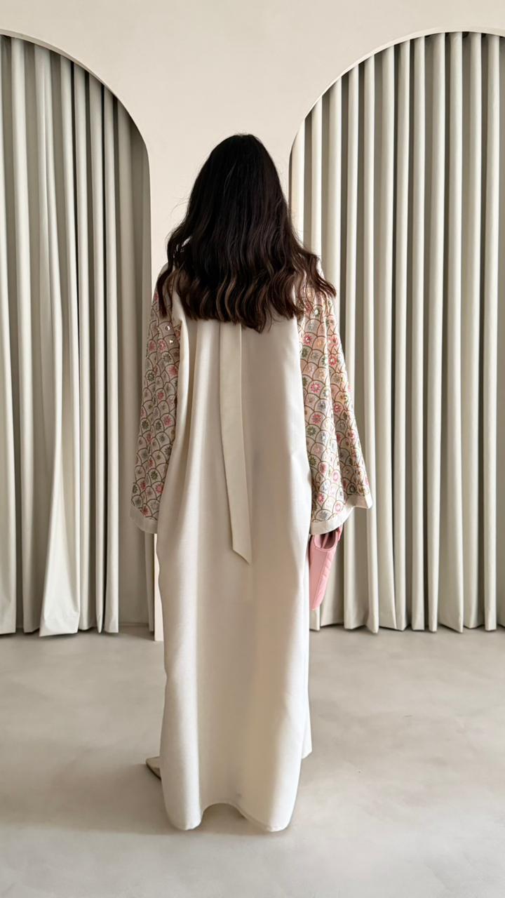 DRESS HAND DETAILED - HANGER