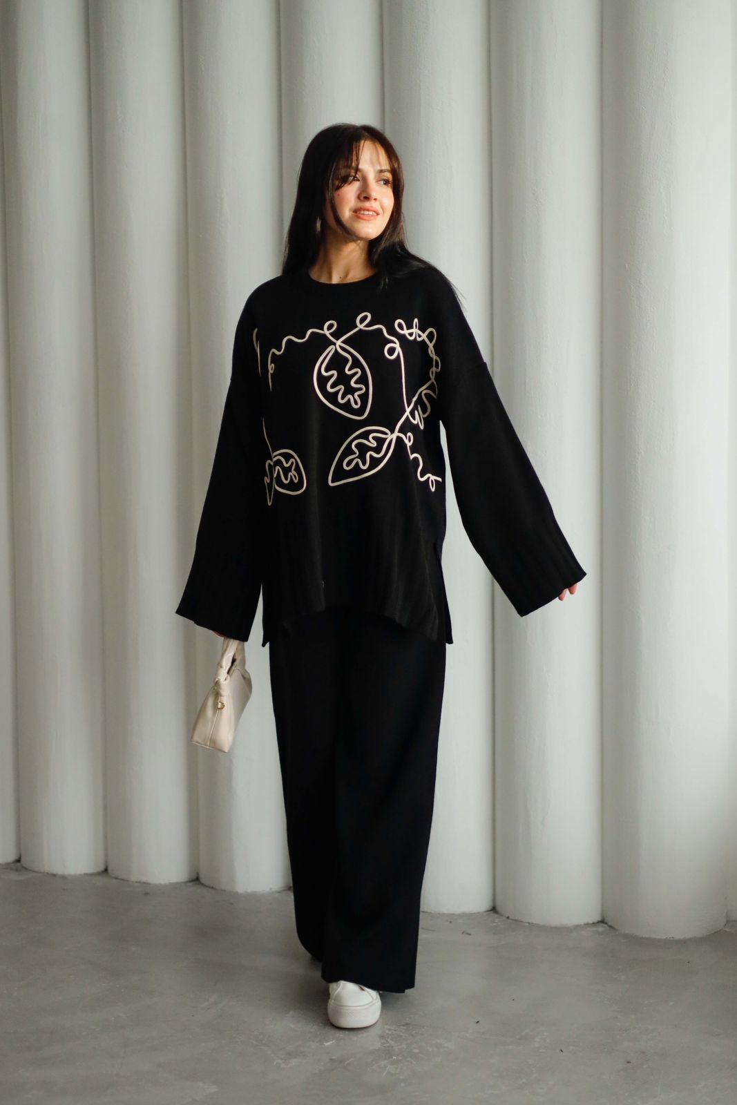 Embroidered set 122-005